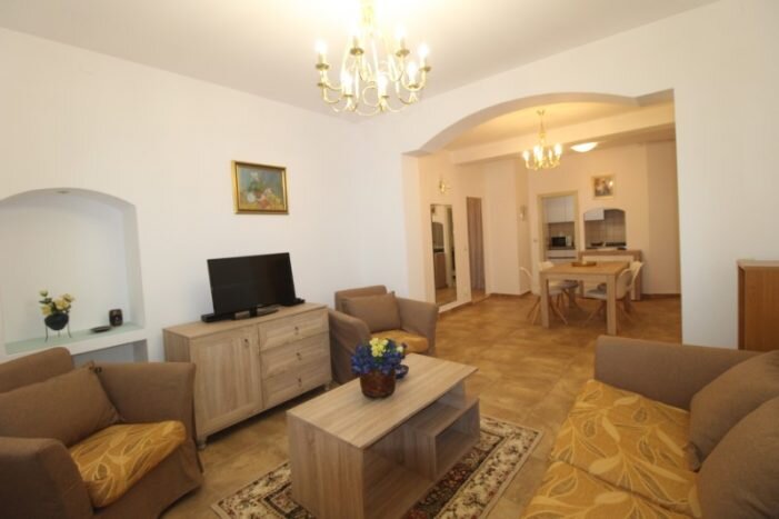 Romana, Ateneu, inchiriere apartament 2 camere 70 mp