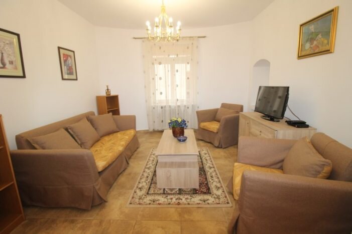 Romana, Ateneu, inchiriere apartament 2 camere 70 mp